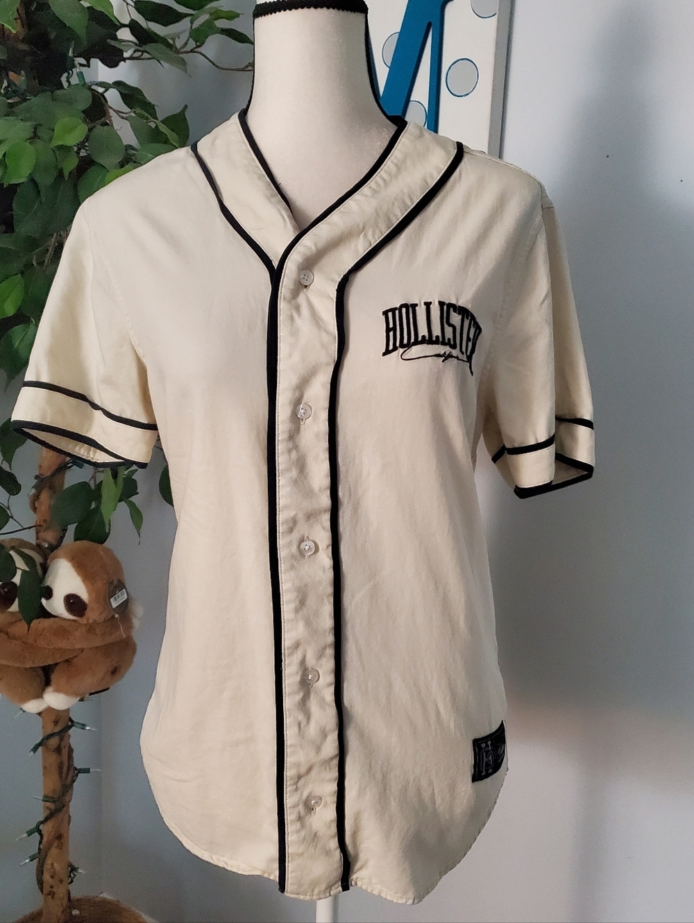 HOLLISTER Embroidered Logo Baseball Jersey XS